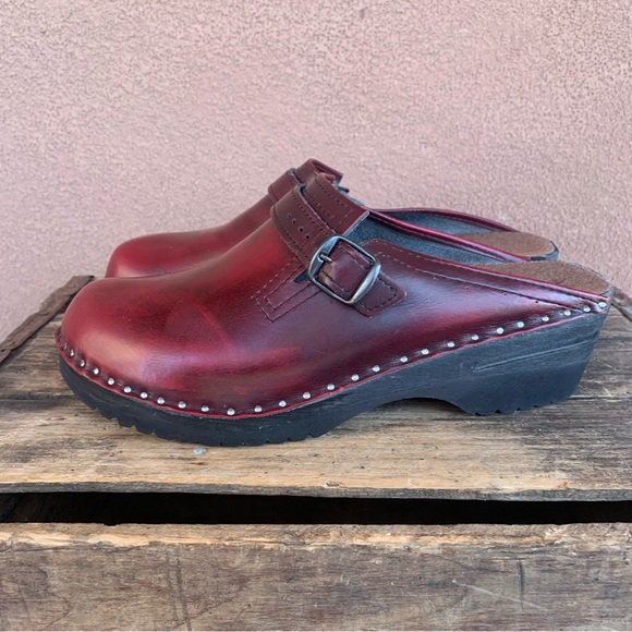Troentorp Swedish Donatello Black Cherry Clogs - Picture 1 of 7